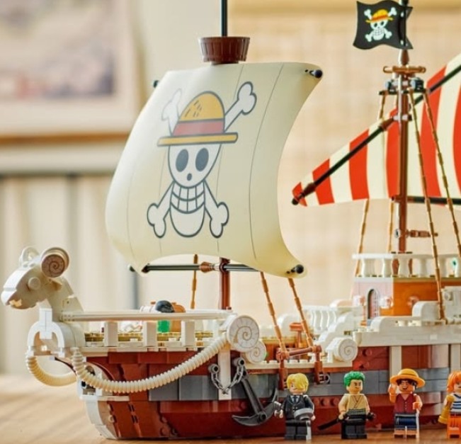 LEGO One Piece The Going Merry Pirate Ship. Kapal ikonis kru Topi Jerami. [Instagram]